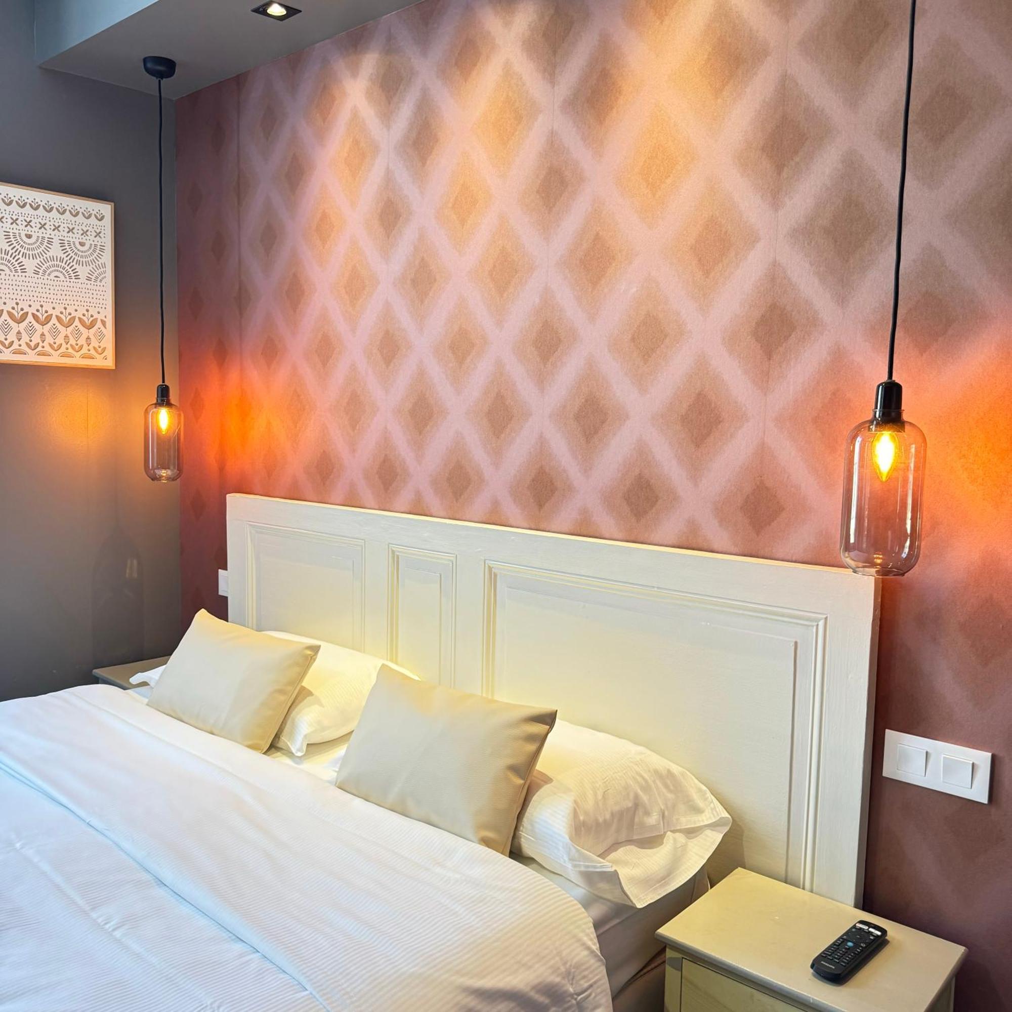 Cit'Hotel Les Alizes 迪纳尔 外观 照片