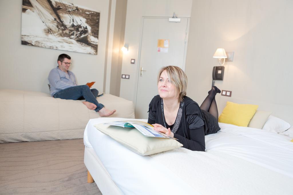 Cit'Hotel Les Alizes 迪纳尔 外观 照片